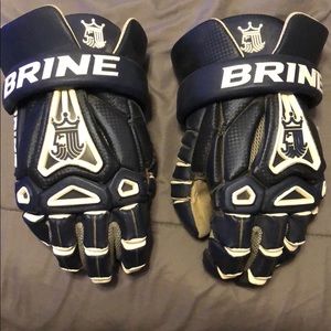 Brine king 5 lacrosse gloves